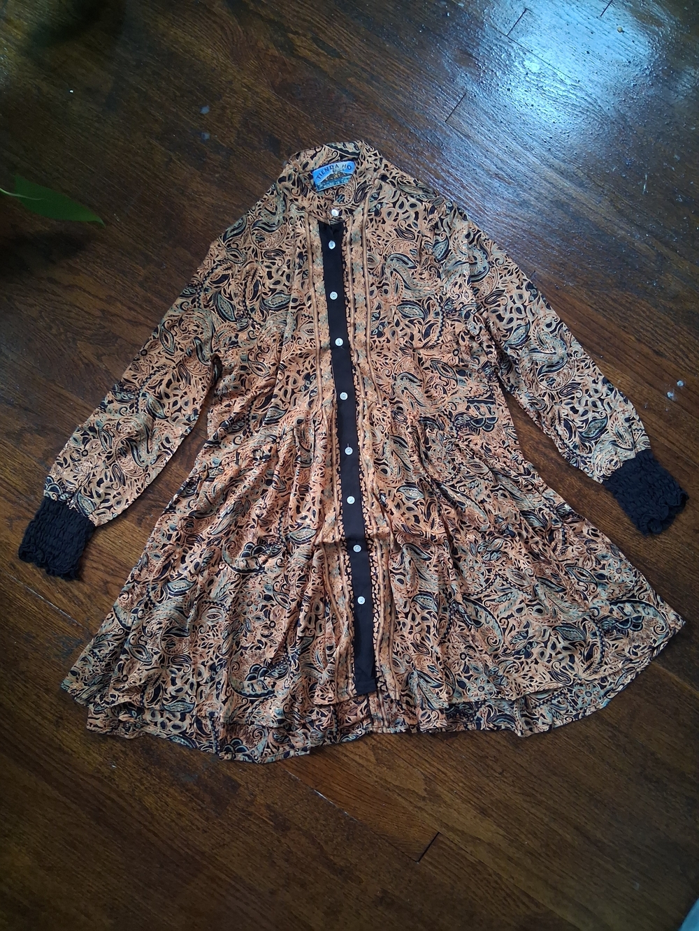 Flowy Long Sleeve Paisley Button-Front Midi Dress in Tan and Black